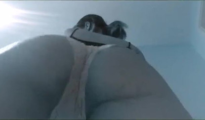 Ebony models tease in a bubble booty challenge