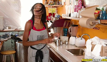 Ebony housewife Leisha Lush deepthroats a huge white dick