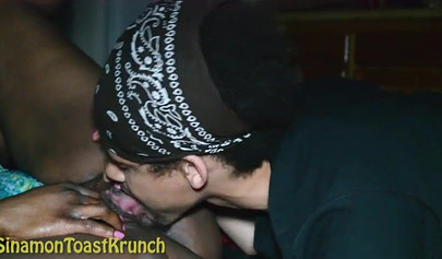 Amateur ebony receives oral pleasure and gets fucked deeply