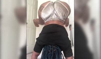Ghetto ebony babe in her hot Instagram twerk compilation