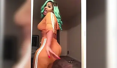 Ghetto ebony babe in her hot Instagram twerk compilation