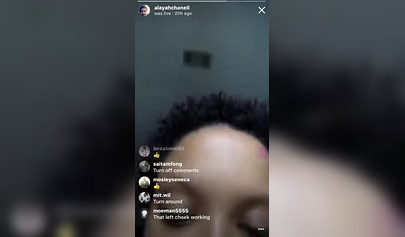 Horny amateur black babe shows off her impressive twerking skills