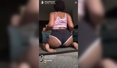 Horny amateur black babe shows off her impressive twerking skills