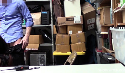 Shoplifter gets taught a lesson by sucking a hard donger