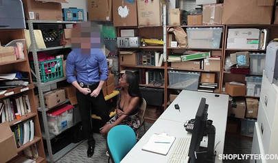 Shoplifter gets taught a lesson by sucking a hard donger