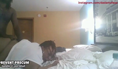 Amateur black couple records their fucking session in the hotel room