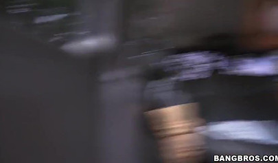 Sensational Anya Ivy gets her pussy pumped in the backseat