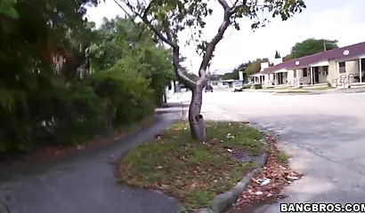 Sensational Anya Ivy gets her pussy pumped in the backseat