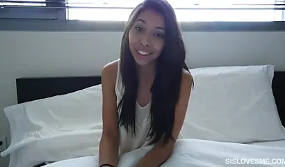 Beautiful stepsis Jasmine Summers gives a handjob to her stepbrother