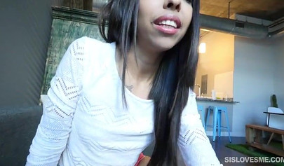 Mesmerizing Quinn Coco bounces on a raging boner with passion to a hard cock