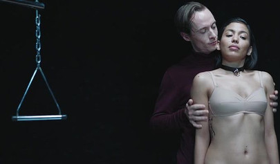 Sexy Lina Bembe gets interviewed before she strips her clothes