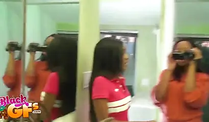 Mesmerizing black chick gives a blowjob to her horny boyfriend