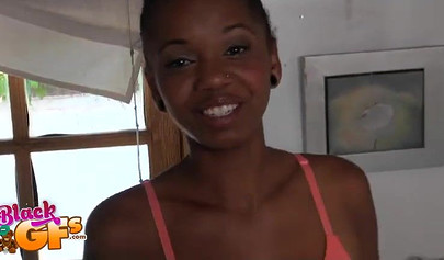 Sensational ebony beauty gets shagged in hardcore fashion in POV