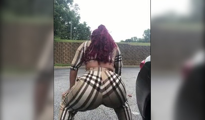 Black gal with amazing body twerks in front of the camera over and over for you