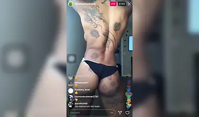 Black girl shows off her nipples on Instagram live and makes everyone curious