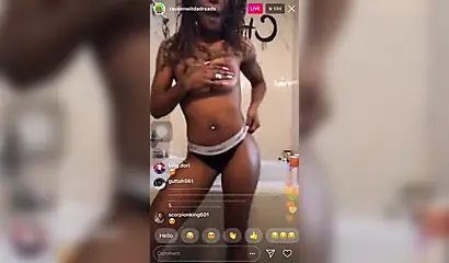 Black girl shows off her nipples on Instagram live and makes everyone curious