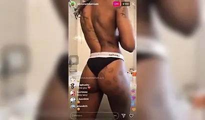 Black girl shows off her nipples on Instagram live and makes everyone curious