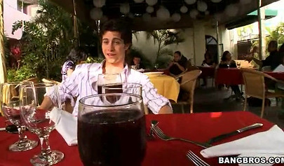 Big booty white and black girls chilling at restaurant passing some free BJs