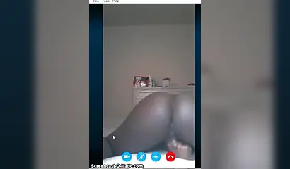 Submissive ebony teen spreads her cheeks and reveals a wonderful pussy on Skype