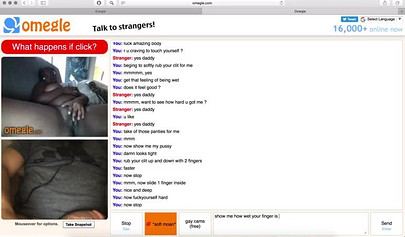 Submissive ebony amateur with enormous tits masturbates in her sex webcam show