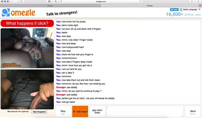 Submissive ebony amateur with enormous tits masturbates in her sex webcam show