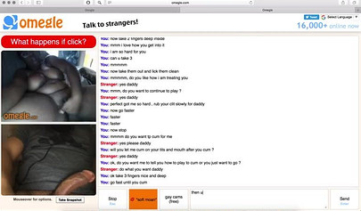 Submissive ebony amateur with enormous tits masturbates in her sex webcam show