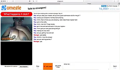 Submissive ebony amateur with enormous tits masturbates in her sex webcam show