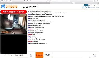 Submissive ebony amateur with enormous tits masturbates in her sex webcam show