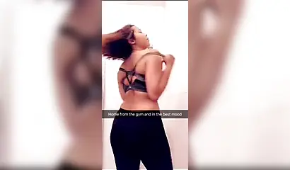 Ebony stripper with big ass inserts a remote toy in her pussy and cums hard