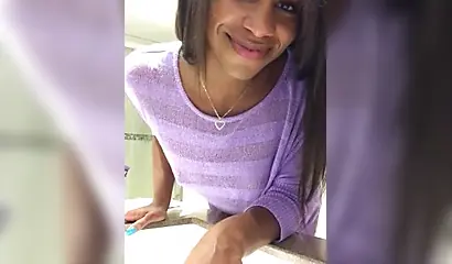 Ebony cutie shows you what its like to roleplay with a gorgeous black woman