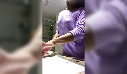 Ebony cutie shows you what its like to roleplay with a gorgeous black woman