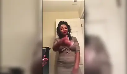 Ebony records an amateur video where she takes her clothes and shows her body