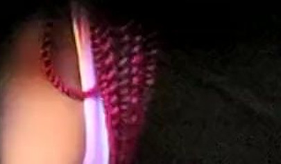 सुडौल ईबोनी बेब अपनी गीली बिल्ली को चोदते समय अपनी सीमा का परीक्षण करती है