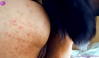 Curvy amateur black chick uses plug on her ass and fucks her cunt with sex toys