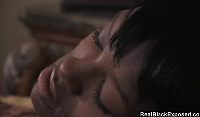 Glamorous black girl Sierra Banxxx rubs her soft pussy in an erotic performance