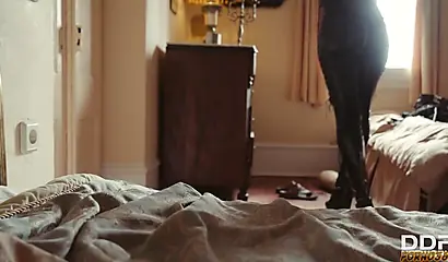 Hot ebony in latex outfit gets her ass slammed by a huge dick