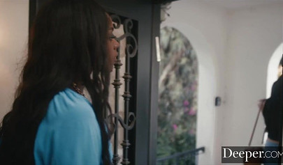 Black goddess Ana Foxxx enjoy facesitting and hot sex