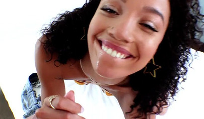 Sikle doldurulmuş tatlı abanoz kıç - anal porno