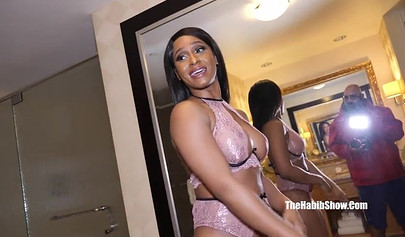 The prettiest ebony Nyny Lew gets fucked by Alex Dickmen