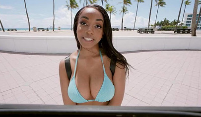 Black girl gets fucked hard in a tight pussy in a car