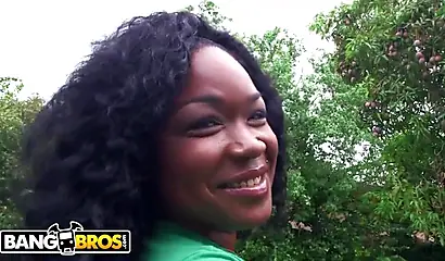 Big booty ebony Diamond Monroe is shaking her ass and getting nailed