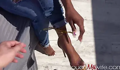 Hot ebony wife finds a fuck buddy on beach & swallows his cum