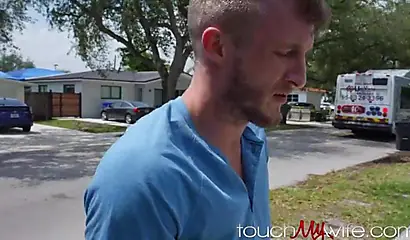 Cecilia Lion is sucking a thick white cock and riding it