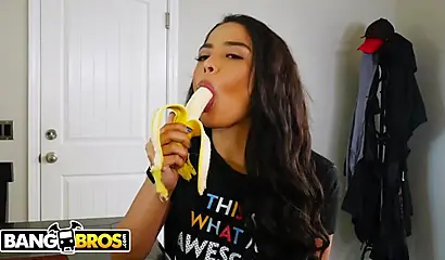 Step Siblings Maya Bijou and Juan El Caballo Loco Fuck