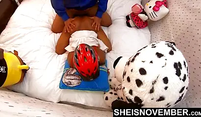 Sheisnovember'ın Esmer Arkadaşı Sert Bir Seks İstiyor