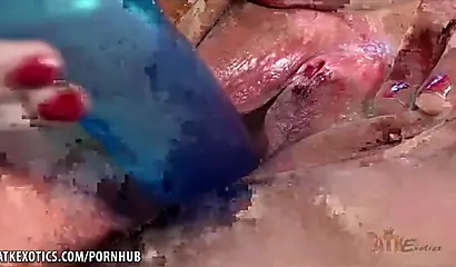La masturbación hardcore de Adriana Maya, de 18 años