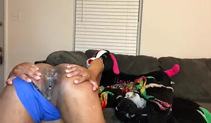 18-Year-Old Wants Your Big Black Cock