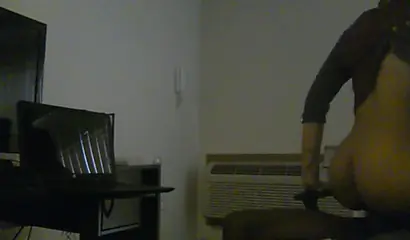 Karısının Arkadaşı Onun Onunla İlişkiye Girmesine İzin Verdi