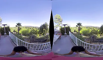POV all'aperto con un gran culo e un'enorme eiaculazione
