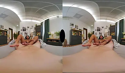 Despertando a esta joven belleza de ébano